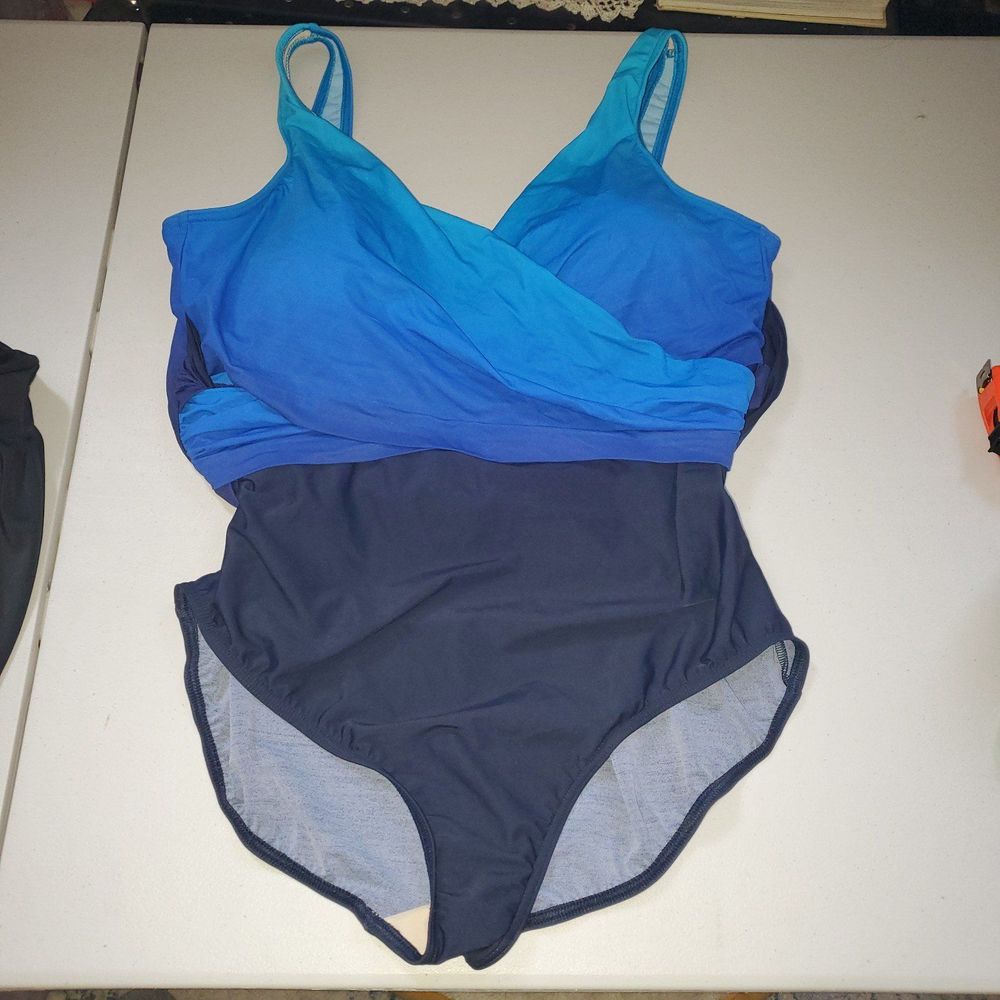 Lands' End Swimsuit sz 22W